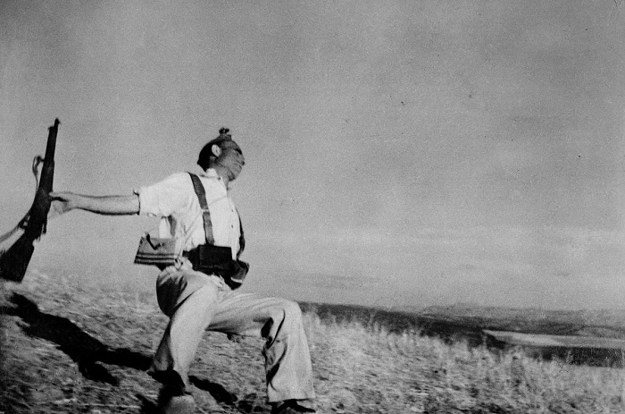 Robert Capa, Death of a loyalist militiaman, Cordoba Front, early September 1936.  Robert Capa International Center of Photography/Magnum Photos