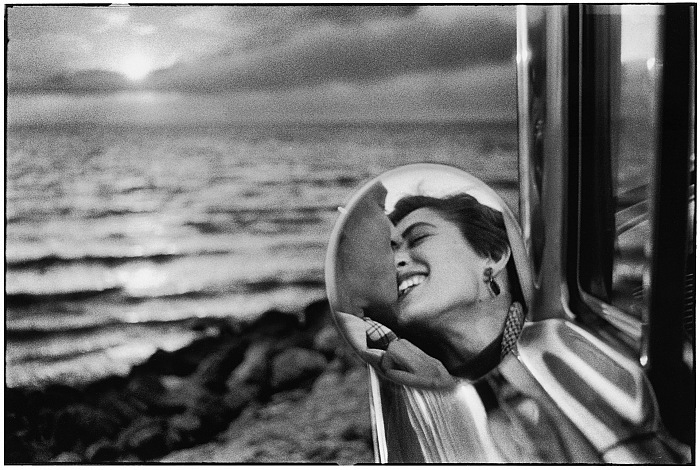 Elliott Erwitt, USA. California. 1956.  Elliott Erwitt/Magnum Photos