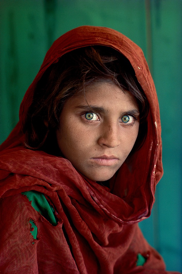 Steve McCurry, Peshawar, Pakistan, 1984.  Steve McCurry