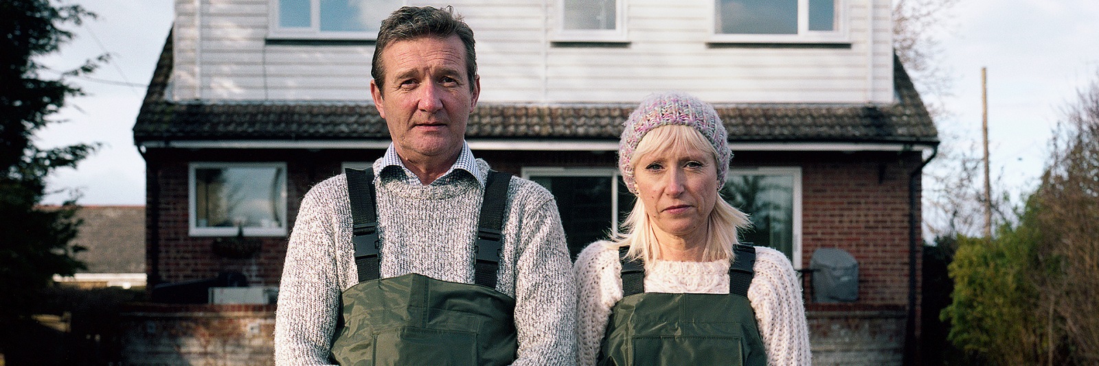 Gidon Mendel, Jeff et Tracey Waters, Staines-upon-Thames, Surrey, Royaume-Uni, fvrier 2014, srie Portraits submergs. Avec laimable autorisation de lartiste.  Rencontres Arles.