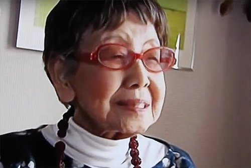 Tsuneko Sasamoto: 101 anni e ancora fotografa