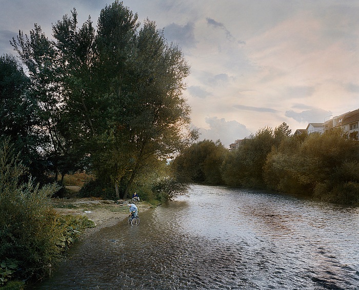 Dalla mostra Dall'altra parte del fiume di Jasper Walter Bastian.  Jasper Walter Bastian