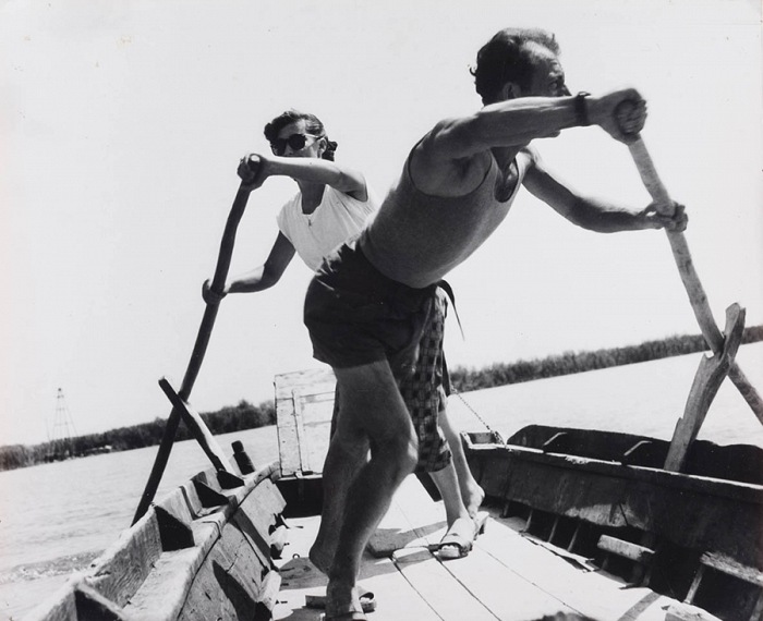 Pietro Donzelli, Il traghetto di Forti per L' isola Camerini, 1953.  Renate Siebenhaar, Estate Pietro Donzelli, Frankfurt a. M.