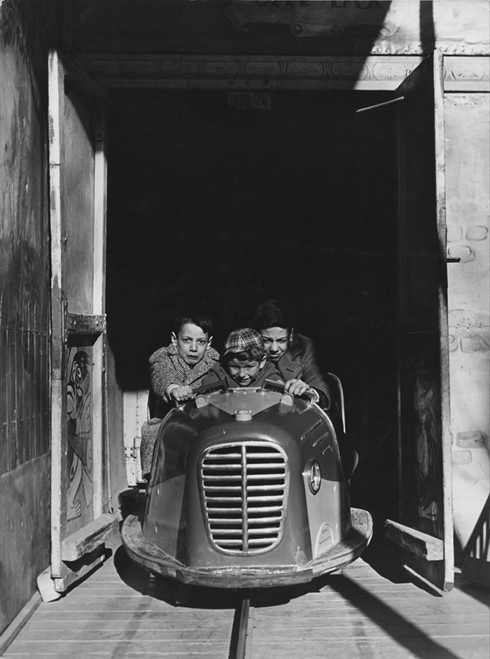 Mario Cattaneo, dalla serie Luna Park 1955-1963.  Mario Cattaneo