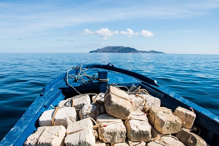 Laura Croc, dalla mostra Il ritorno della tonnara a Favignana: il lavoro dell'uomo tra terra e mare.  Laura Croc.
