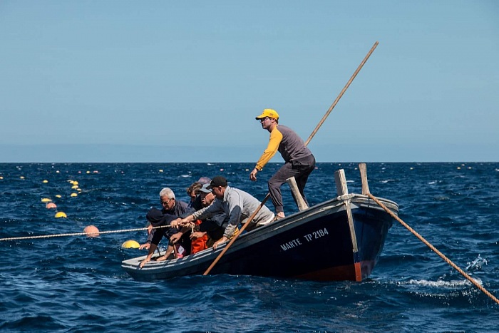 Laura Croc, dalla mostra Il ritorno della tonnara a Favignana: il lavoro dell'uomo tra terra e mare.  Laura Croc.