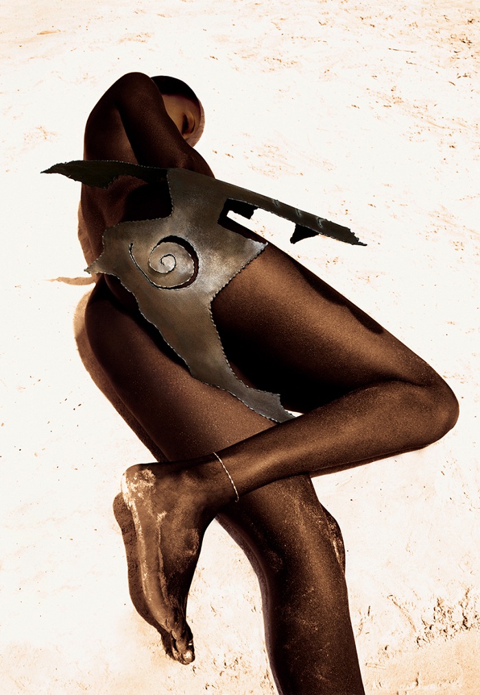 Roger Corona, dalla serie Les Femmes de la Lune.  Roger Corona