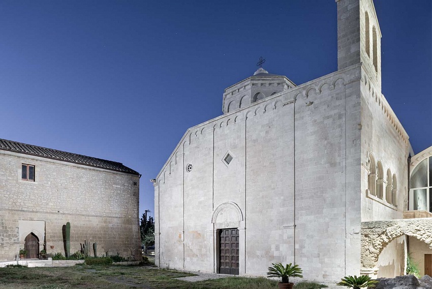 Cosmo Laera, Abbazia di San Leonardo, Manfredonia, 2019.  Cosmo Laera.