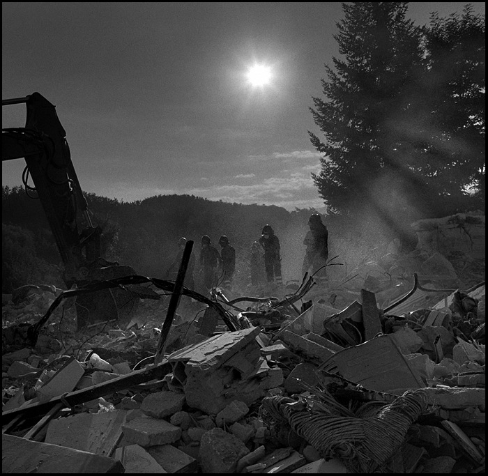 Bruno Tamiozzo, dalla mostra Polvere, Amatrice, 2016.  Bruno Tamiozzo.