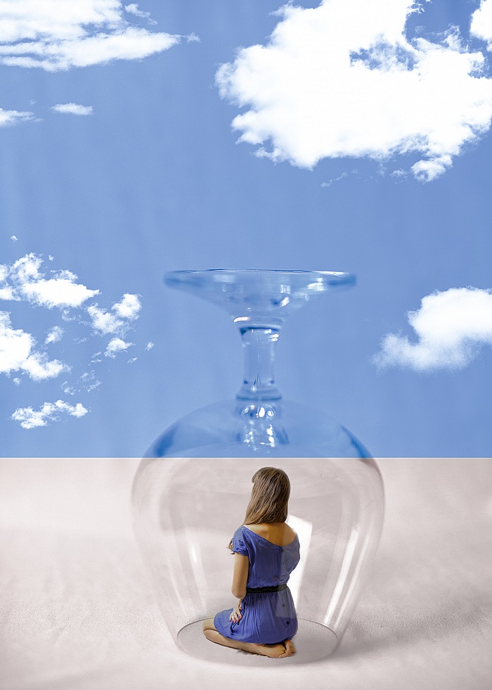 Glass.  Erika Zolli