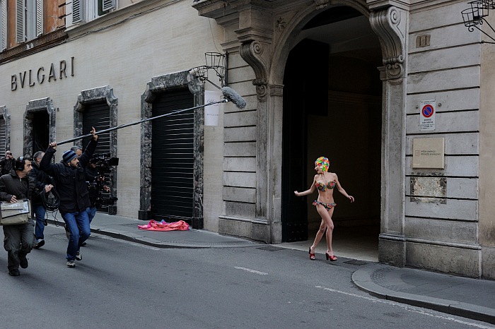 Gianni Fiorito, dal set di The Dream di Paolo Sorrentino, 2014. Nella foto Demetra Avincola.  Gianni Fiorito