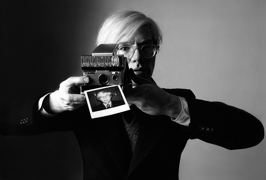 Oliviero Toscani, Andy Warhol per Polaroid, 1975, L'Uomo Vogue, Italia_1975  Studio Toscani.