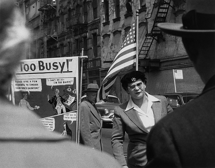 Sabine Weiss, New York, 1955. © Sabine Weiss.