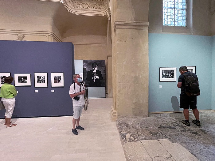 Un momento della visita alla mostra Sabine Weiss, une vie de photographie. © Giuseppe Sinatra/FPmag/Palermofoto.
