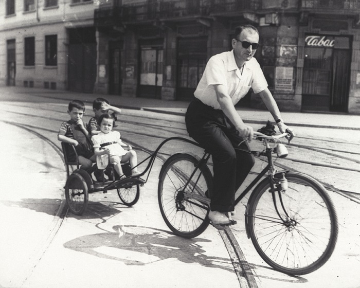 Tullio Farabola, Bicicletta con carrozzino, 1945