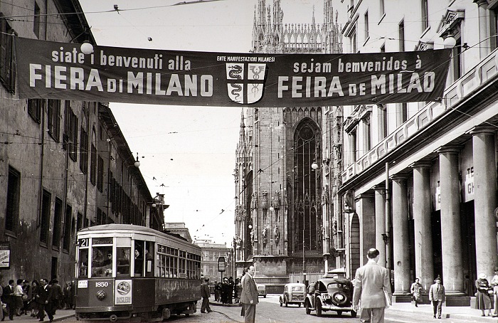 Striscione pubblicitario della Fiera, 1952. © Archivio storico Fondazione Fiera