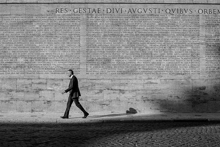 Dalla mostra Tanti occhi per dire Street photography. © Gimmi Corvaro