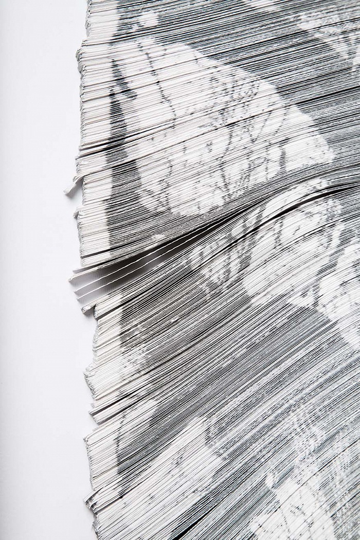 Giorgio Tentolini, Fallen, 2016. Stampa laser su circa 5400 strisce di carta bianca, 105x42 cm