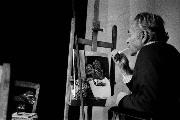 Letizia Battaglia, Renato Guttuso nel suo studio, Palermo, 1985. Courtesy l'artista