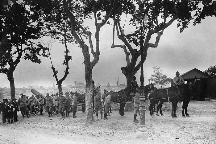 Anonimo, Corpo militare, via Panoramica San Michele in Bosco, Prima Guerra Mondiale, 1915. Courtesy Fondo Franco Cristofori