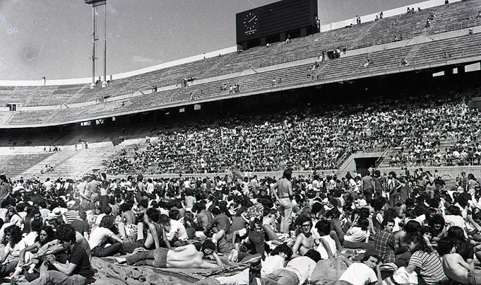 Il pubblico aspetta Bob Marley prima del concerto a Milano, 29 giugno 1980. Courtesy Archivio ANSA