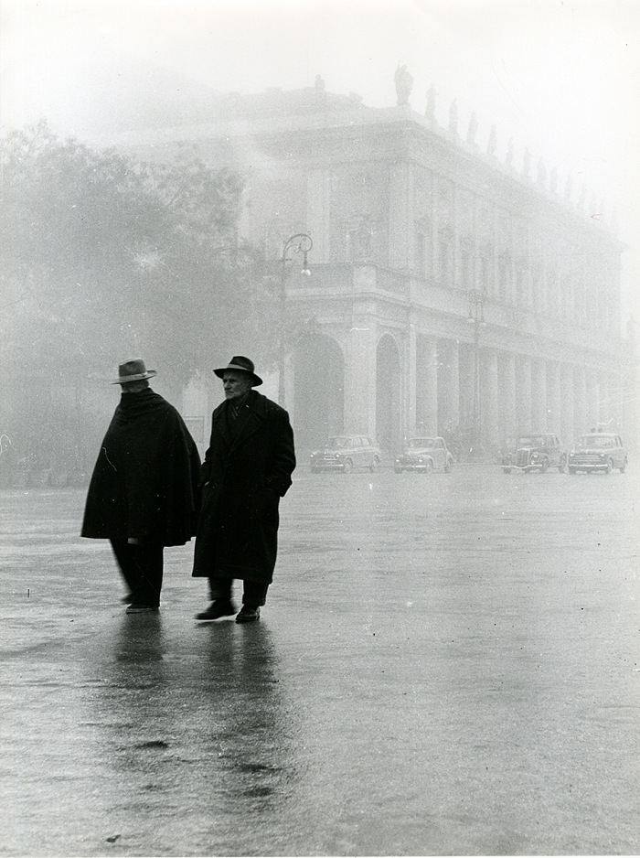 Stanislao Farri, Piazza della Libertà, Reggio Emilia, 1950. © Stanislao Farri. Courtesy Biblioteca Panizzi
