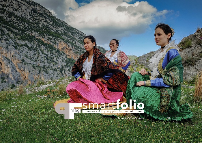 http://readers.fpmagazine.eu/folclore_albanese_storie_di_migrazioni_carla_cantore-p17292